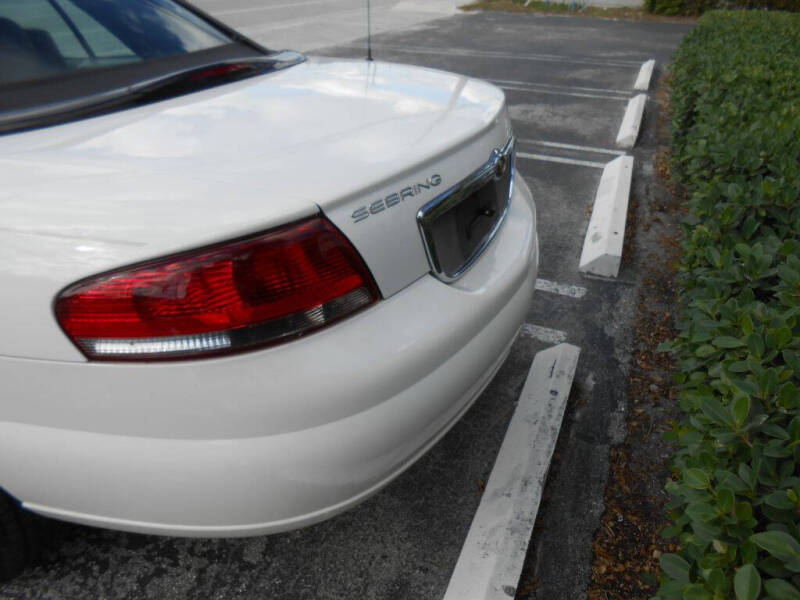 2004 Chrysler Sebring LXi