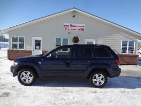 2006 Jeep Grand Cherokee for sale at GIBB'S 10 SALES LLC in New York Mills MN