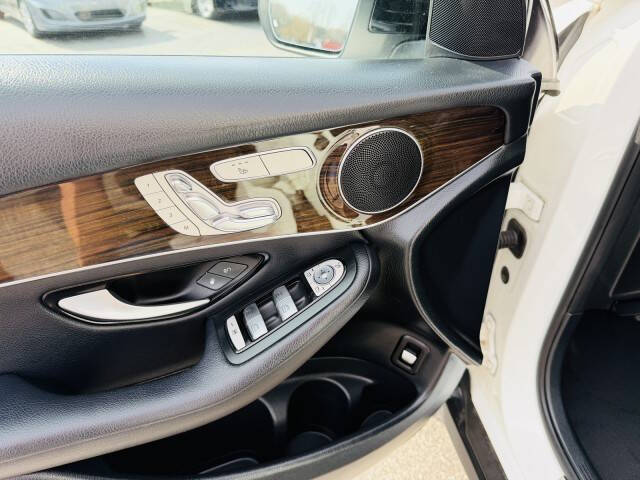 2017 Mercedes-Benz GLC GLC 300