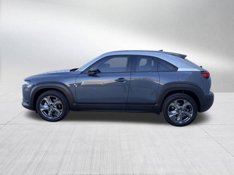 2022 Mazda MX-30 EV Premium Plus