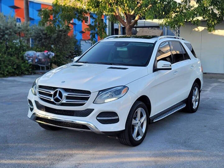 2016 Mercedes-Benz GLE-Class GLE350's photo