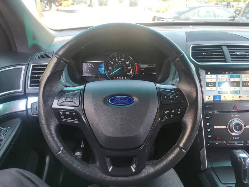 2017 Ford Explorer Sport