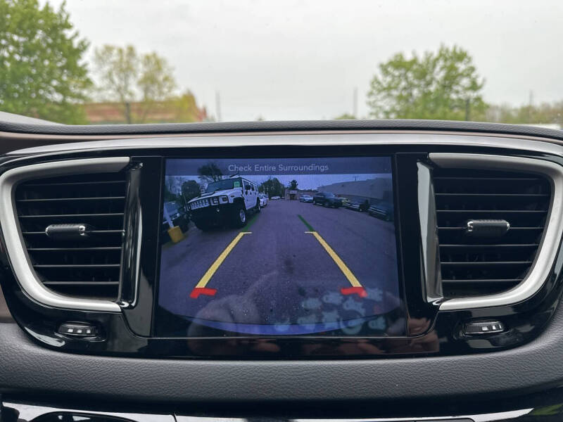 2017 Chrysler Pacifica Touring