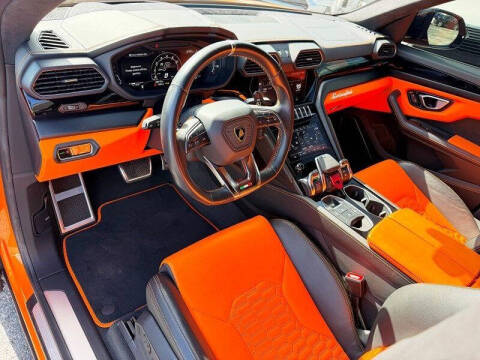 2022 Lamborghini Urus