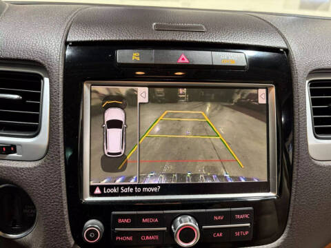 2011 Volkswagen Touareg TDI Executive