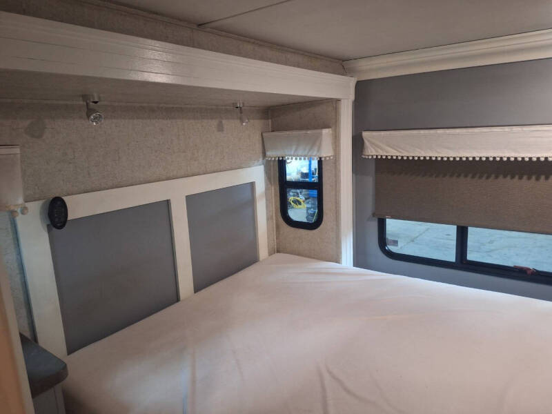 2017 Forest River Sunseeker 3010DS