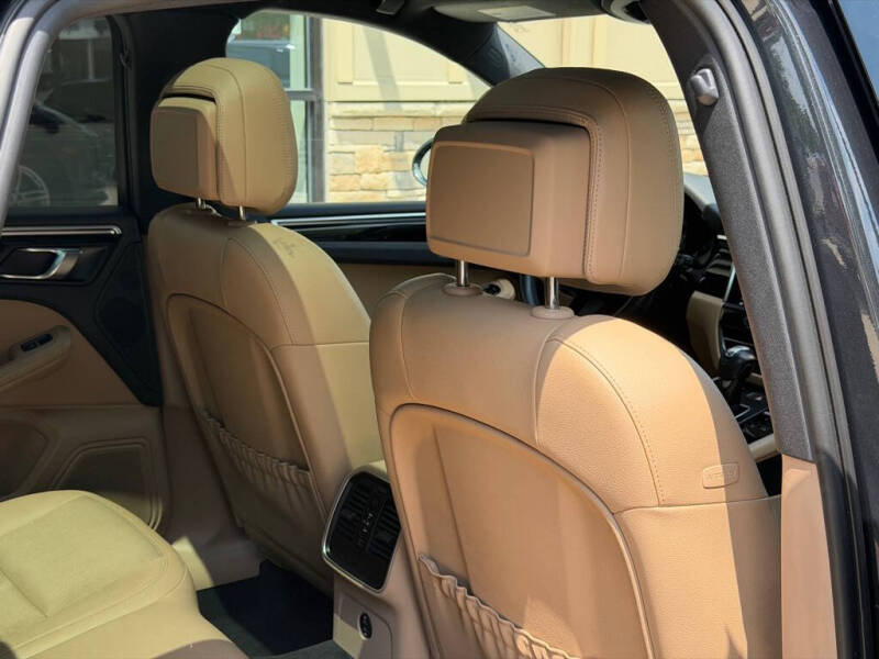 2023 Porsche Macan