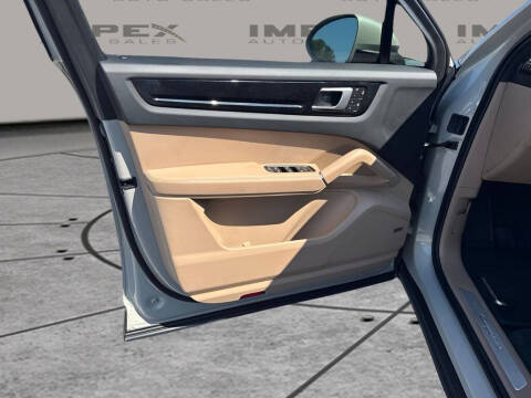 2022 Porsche Cayenne