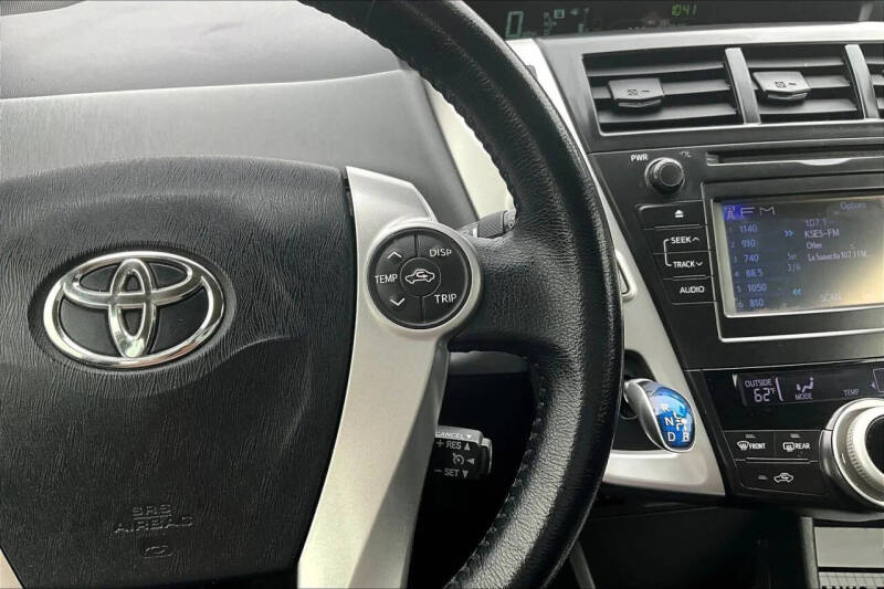 2014 Toyota Prius v