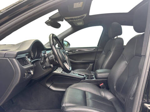 2017 Porsche Macan S
