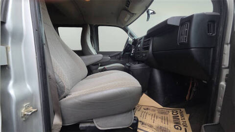 2017 Chevrolet Express LT 3500