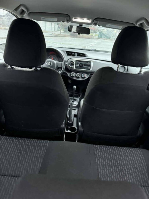 2014 Toyota Yaris 3-Door L Fleet