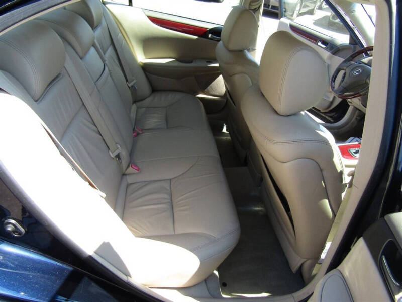2004 Lexus ES 330