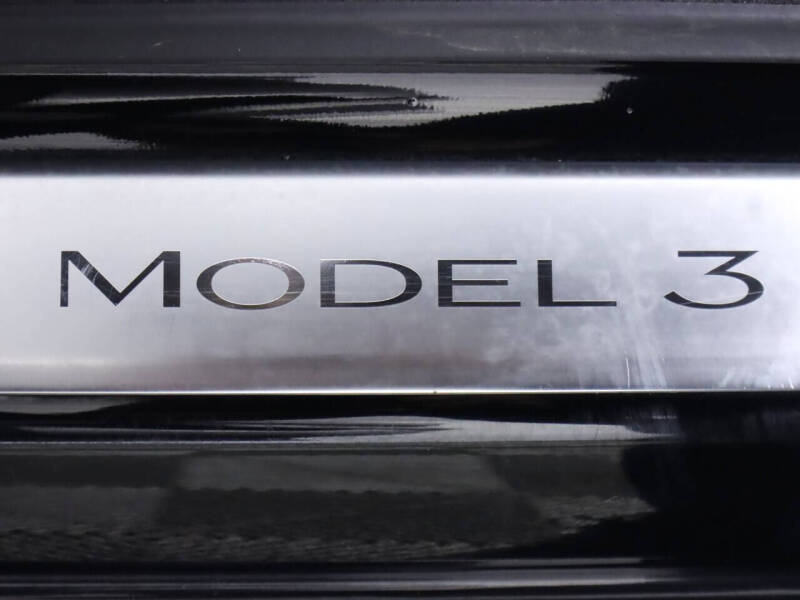 2020 Tesla Model 3 Standard Range Plus