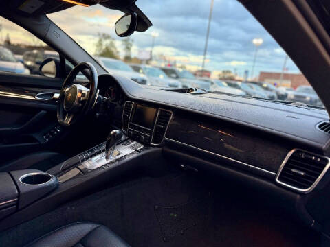 2012 Porsche Panamera