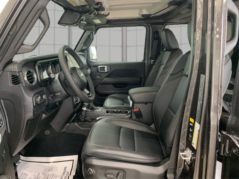 2025 Jeep Gladiator High Tide