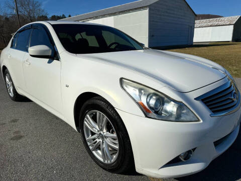 2013 Infiniti G37 Sedan for sale at CAR TRADE in Slatington PA