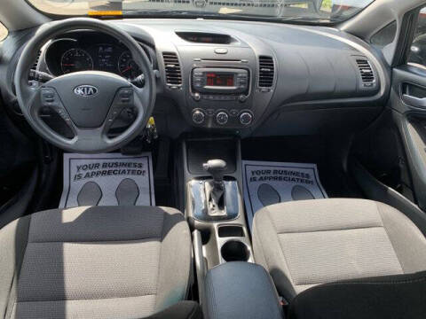 2017 Kia Forte5 LX