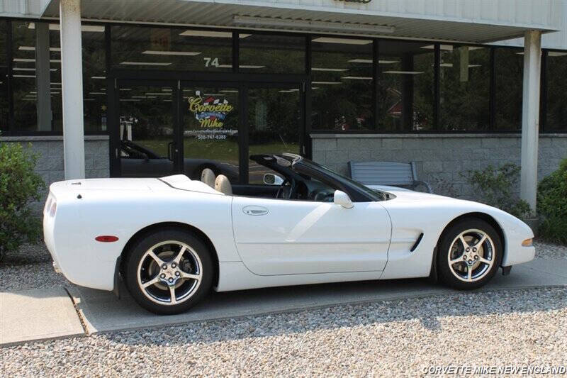 1999 Chevrolet Corvette 3