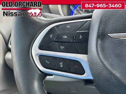 2022 Chrysler Pacifica Touring L