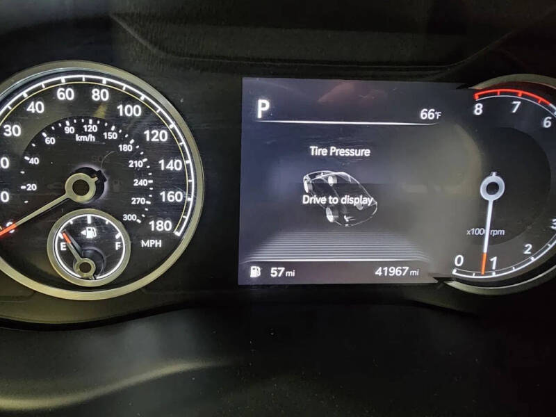 2023 Genesis G70