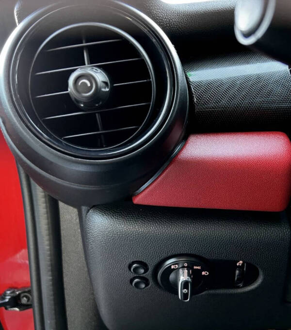 2014 MINI Cooper Base photo 21