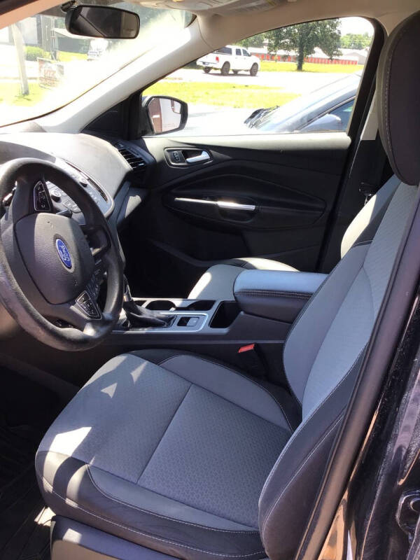 2017 Ford Escape SE
