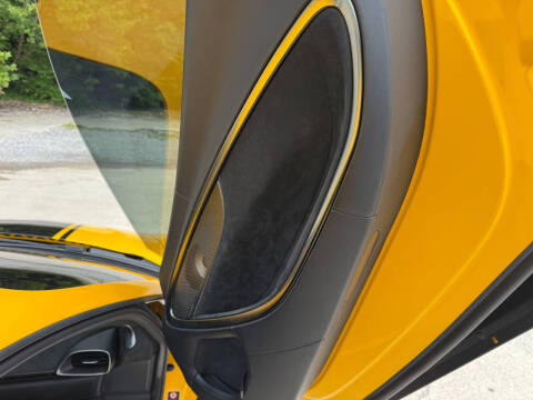 2024 McLaren Artura