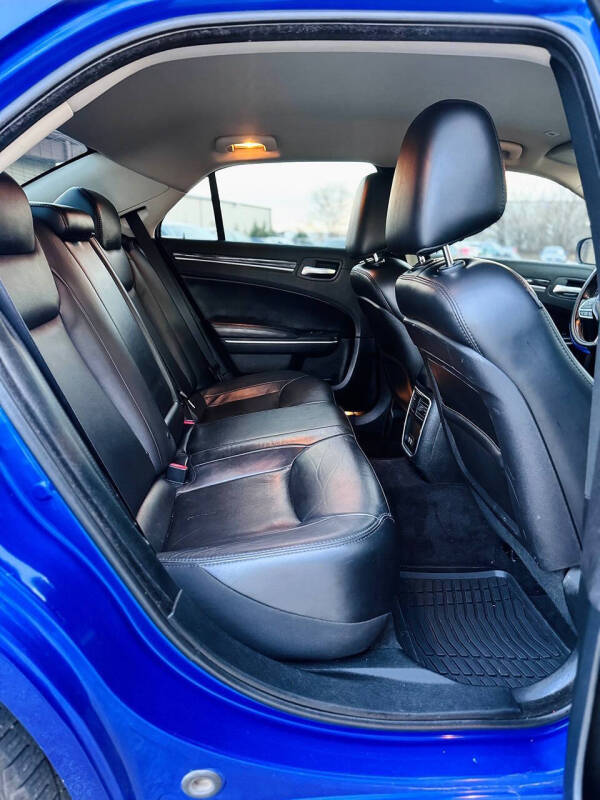 2018 Chrysler 300 Touring