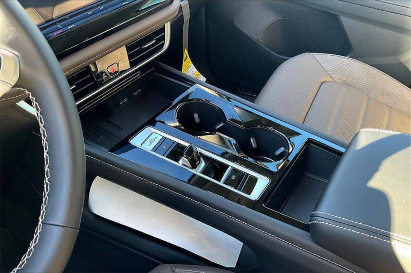 2025 Volkswagen Atlas SEL 4Motion