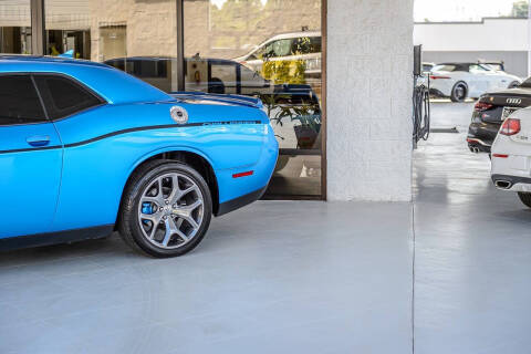 2015 Dodge Challenger SXT Plus
