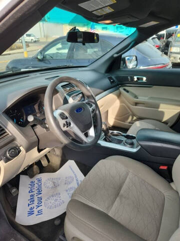 2015 Ford Explorer