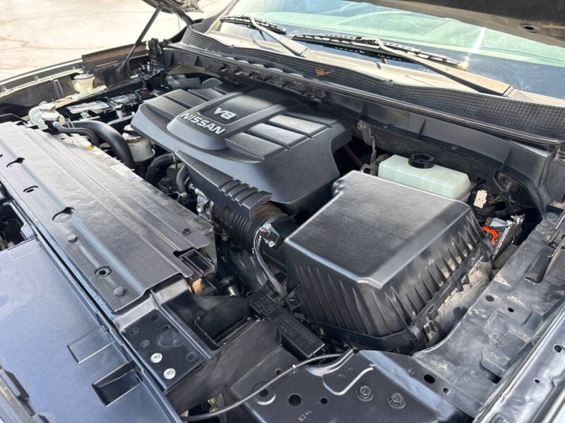 2018 Nissan Titan SV
