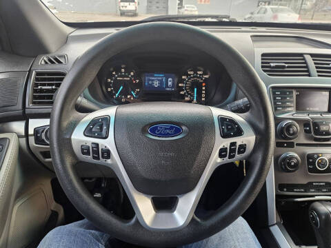 2015 Ford Explorer