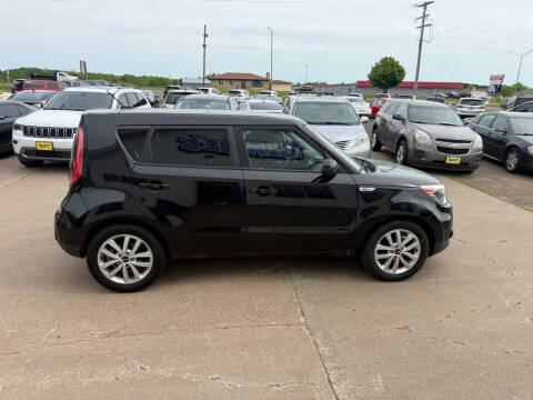 2019 Kia Soul +