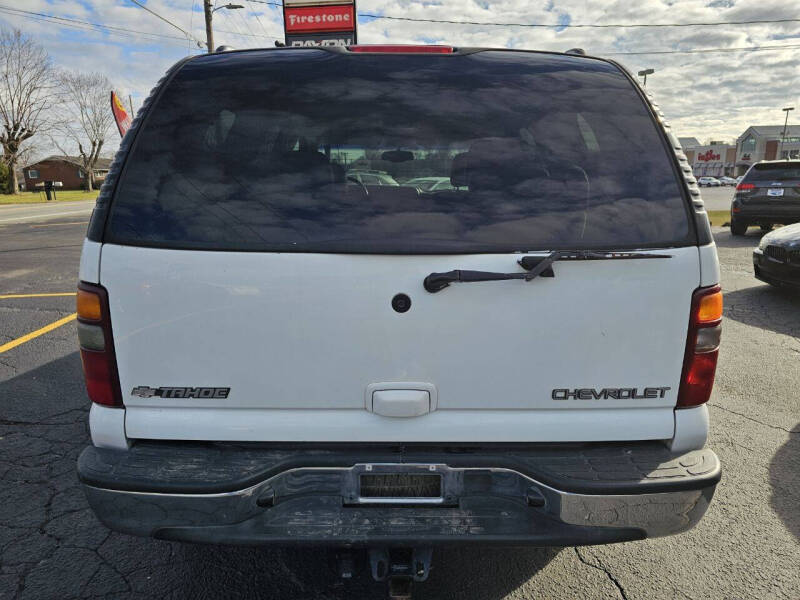 2003 Chevrolet Tahoe LS photo 7