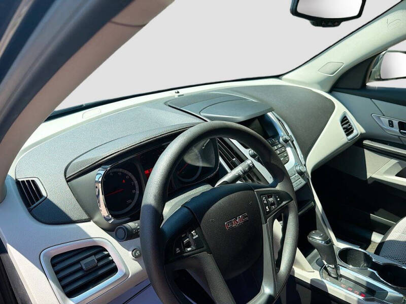 2017 GMC Terrain SLE-1