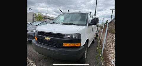 2022 Chevrolet Express 2500