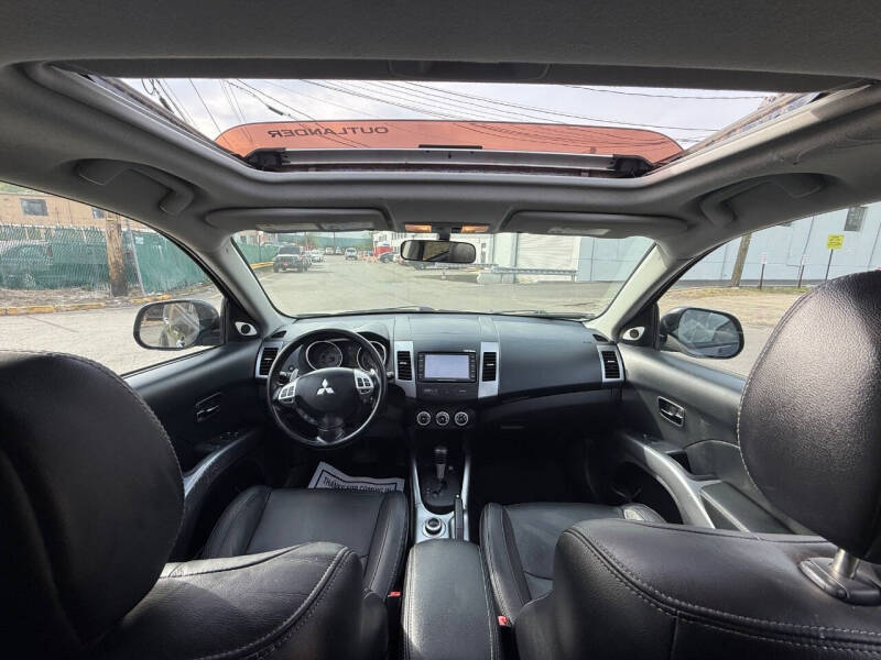 2008 Mitsubishi Outlander XLS