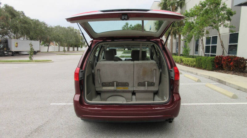 2008 Toyota Sienna null photo 20