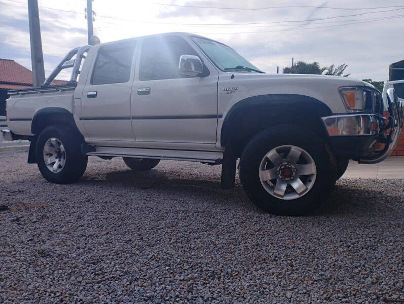 2000 Toyota Hilux
