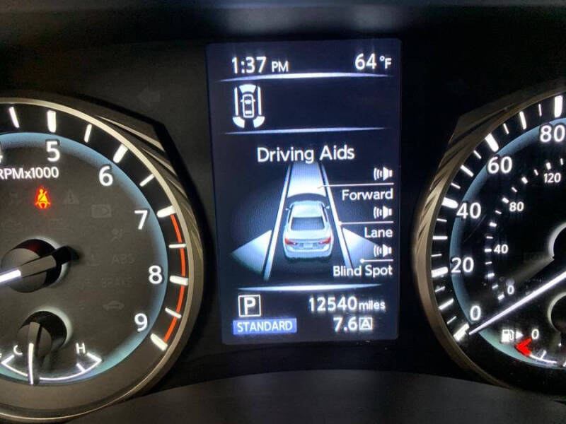 2022 Infiniti Q50 Luxe