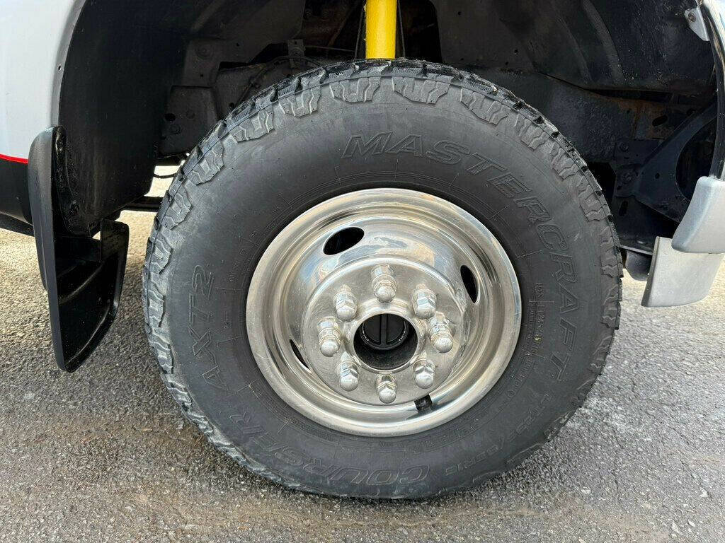 2001 Ford F-350 Super Duty 9