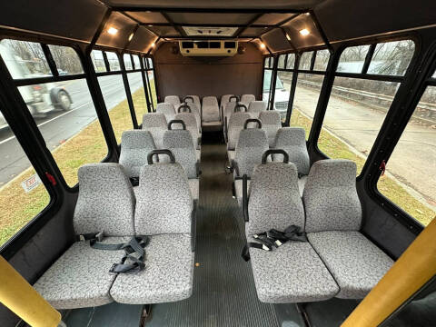 2010 Ford E-Series E-450 SD