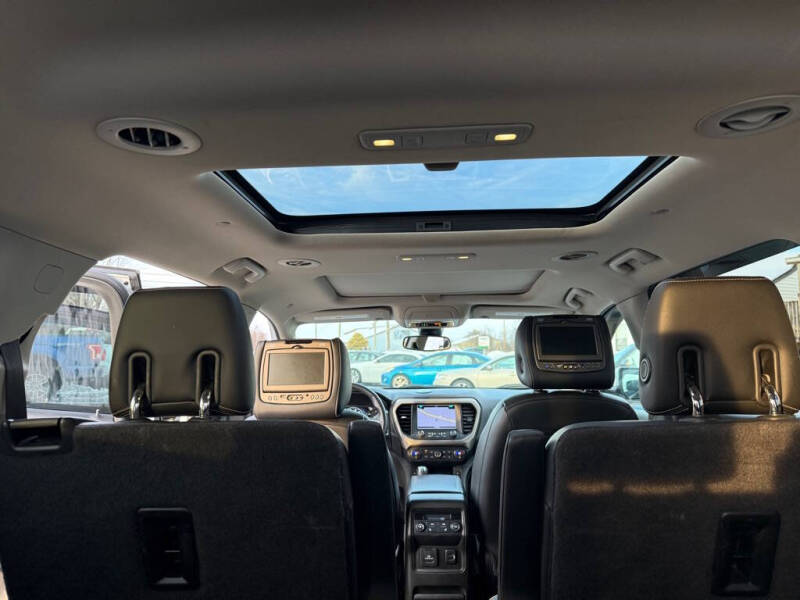 2017 GMC Acadia Denali