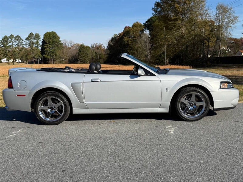 2004 Ford Mustang SVT Cobra