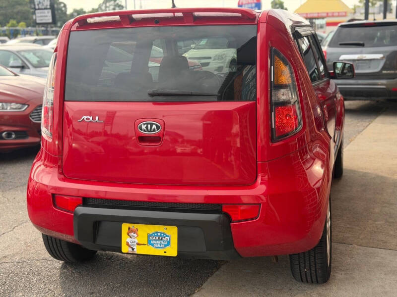 2010 Kia Soul +