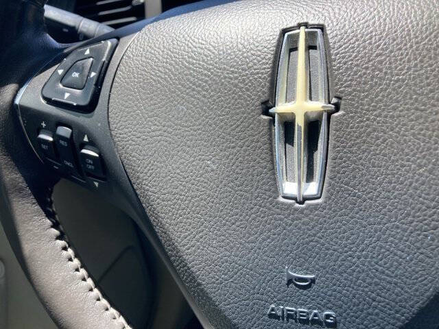 2014 Lincoln MKS