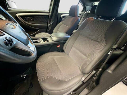 2019 Ford Taurus SEL