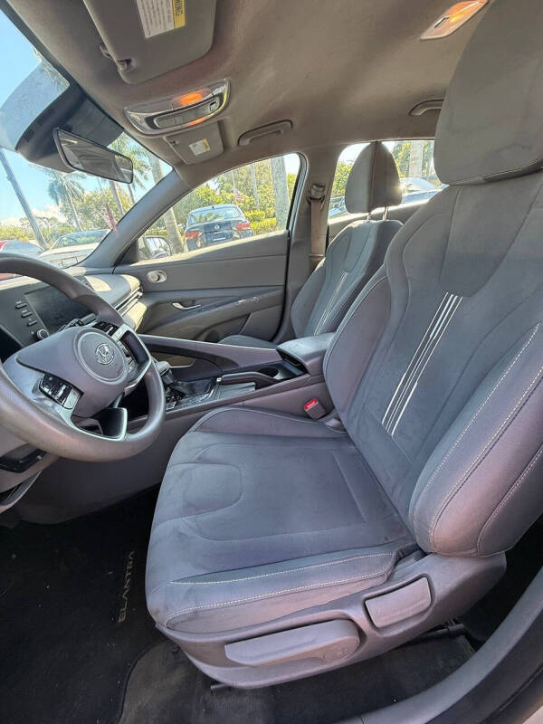 2021 Hyundai Elantra SEL